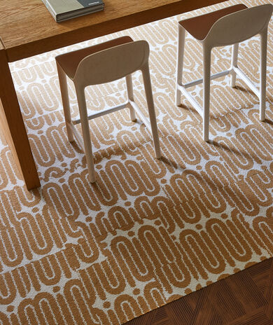 New Trina Turk x FLOR Area Rug Go With The Flow in Butterscotch